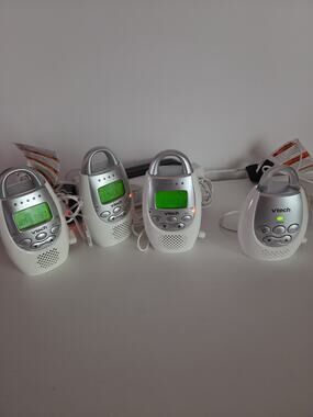 VTech DM221-2 BABY MONITOR Digital Audio with 3 Parent Units